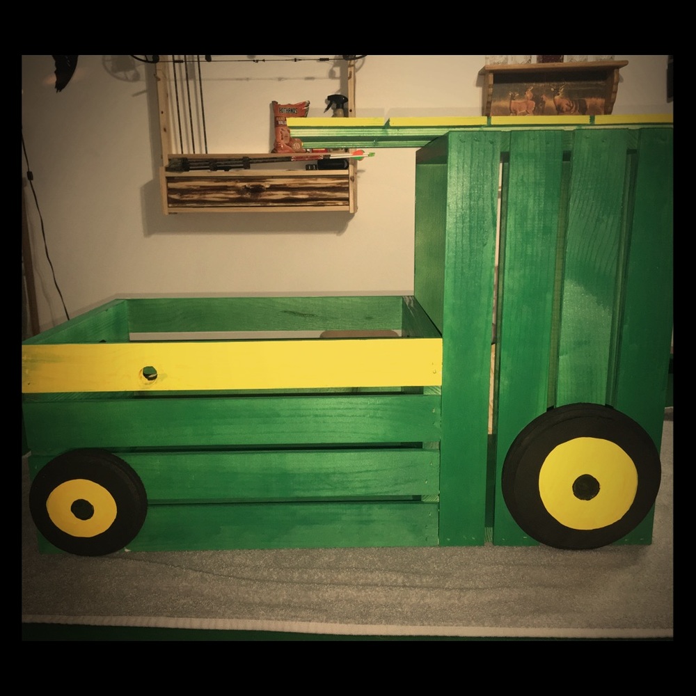 Tractor toy box